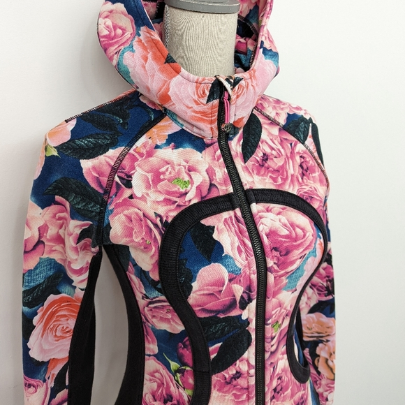 Rare Lululemon Secret Garden Vintage Pink Hoodie - Picture 3 of 13